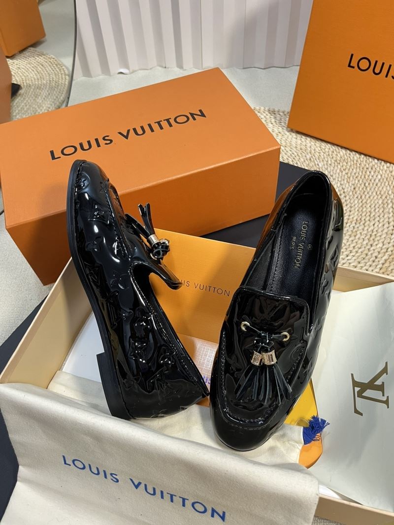 Louis Vuitton Low Shoes